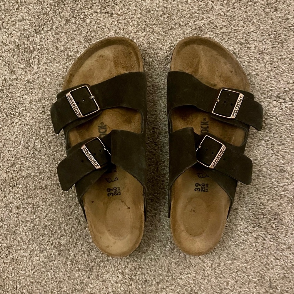 Birkenstocks *never worn*